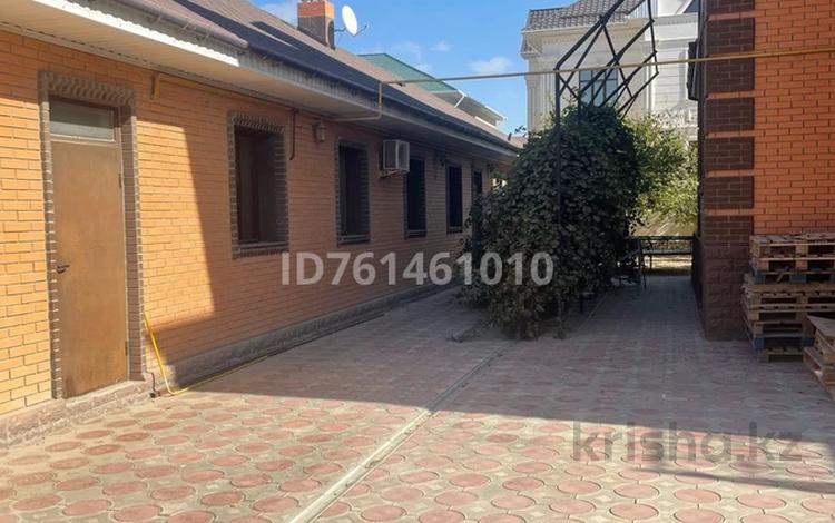 Отдельный дом · 6 комнат · 500 м² · 10 сот., мкр &quot;Шыгыс 2&quot; 102 за 150 млн 〒 в Актау, мкр "Шыгыс 2" — фото 2