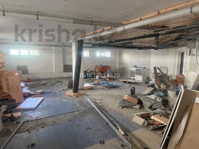 Свободное назначение, офисы, магазины и бутики, склады, азс, автосервисы и автомойки, общепит, салоны красоты, сельское хозяйство, бани, гостиницы и зоны отдыха, фитнес и спорт, медцентры и аптеки, образование, развлечения, конференц-залы, кабинеты и рабочие места, студии · 160 м² за 600 000 ₸ в Астане, Нура р-н
