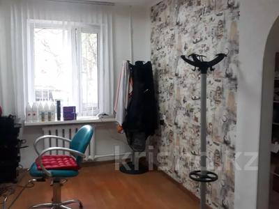 Пәтерлер в Алматинской обл.: 3-бөлмелі пәтер · 59 м² · 1/5 қабат, 3 микрорайон 8, бағасы: 28 млн 〒 3-бөлмелі пәтер · 59 м² · 1/5 қабат, 3 микрорайон 8, бағасы: 28 млн 〒 в Конаеве (Капчагай)