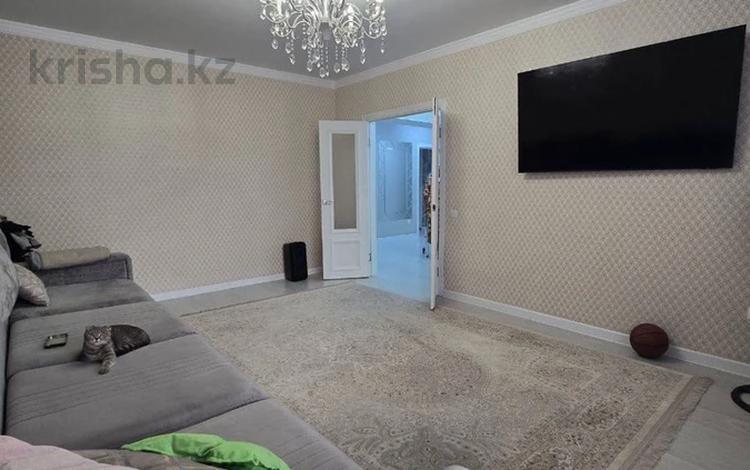 3-комнатная квартира · 94.5 м² · 8/9 этаж, Абылай хана 1 за 37.6 млн ₸ в Кокшетау — фото 2