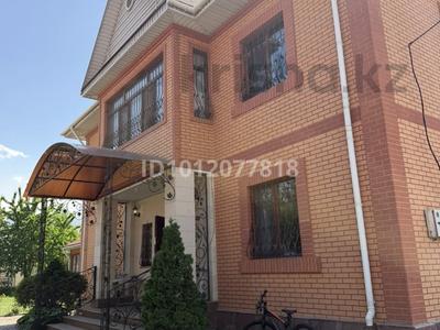 Отдельный дом · 6 комнат · 200 м² · 10 сот., мкр Калкаман-2 — Маулена Балакаева за 185 млн ₸ в Алматы, Наурызбайский р-н