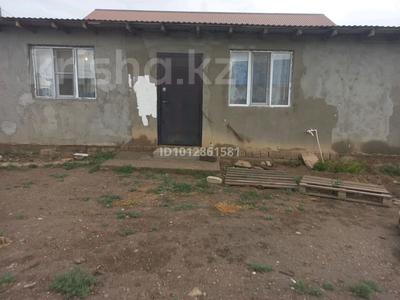 Отдельный дом · 4 комнаты · 160 м² · 12 сот., мкр Аксай, Ақсай Достық 41 за 20 млн ₸ в Атырау