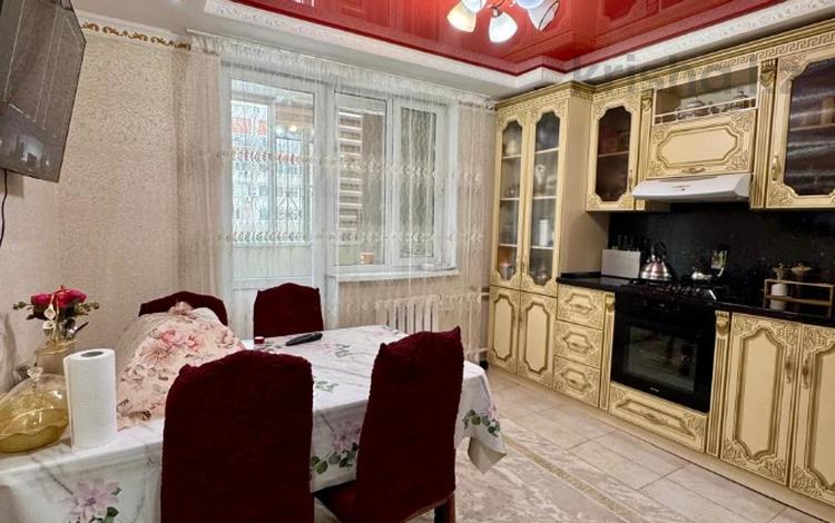2-комнатная квартира · 70.1 м² · 6/9 этаж, Бокенбай батыра за 24 млн ₸ в Актобе — фото 3