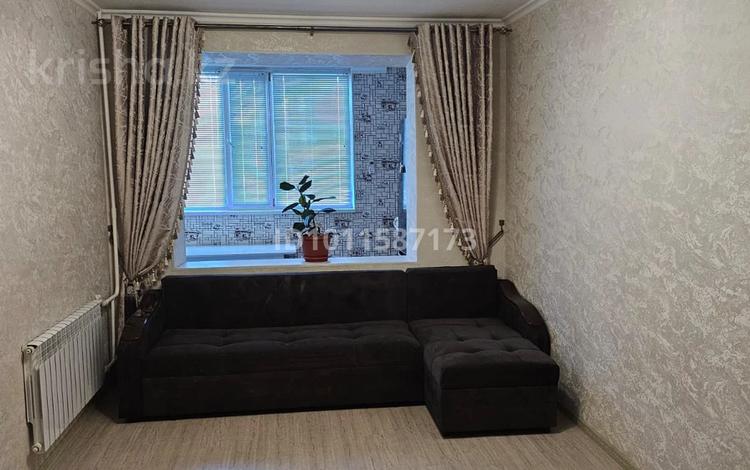 3-бөлмелі пәтер · 75 м² · 1/5 қабат, 12-й мкр 17 — Площадь Ынтымак, бағасы: 23.5 млн ₸ в Актау — фото 2