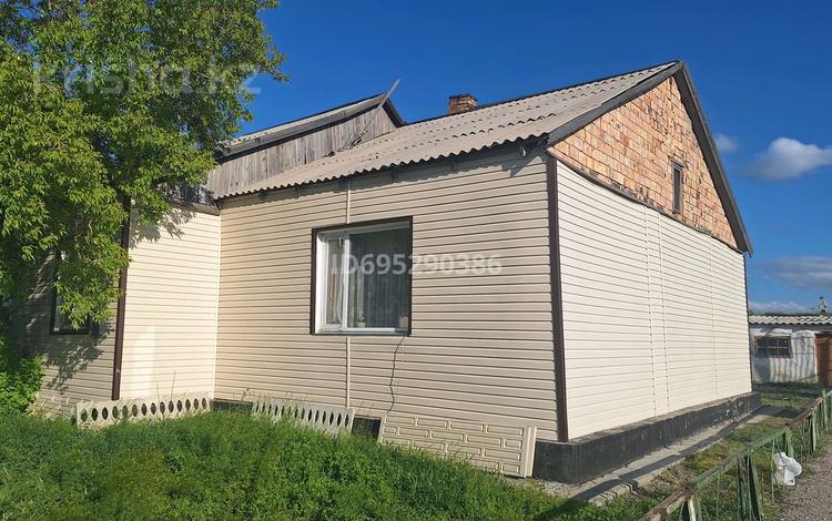 Отдельный дом · 4 комнаты · 81.7 м² · 18 сот., Посёлок Курлус, ул Кошкенбаева 1/1 — Возле аэропорта Сары-Арка за 15 млн 〒 в Караганде — фото 2