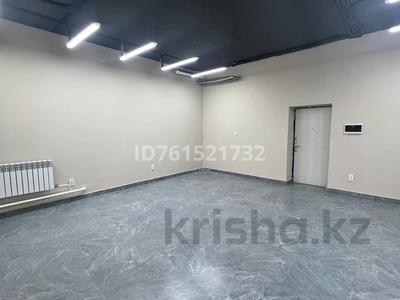 Свободное назначение, офисы, магазины и бутики, склады, салоны красоты, медцентры и аптеки, образование · 38.4 м² за 25 млн ₸ в Астане, Сарайшык р-н