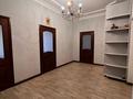 2-комнатная квартира, 81.7 м², 1/5 этаж, Алия Молдагулова за 26.5 млн 〒 в Актобе — фото 5