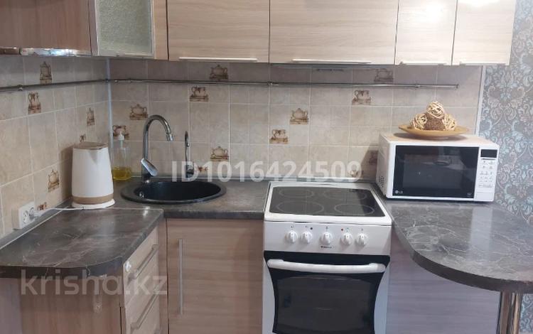 1-комнатная квартира · 17.5 м² · 5/5 этаж, ул. Камзина 160 за 10.5 млн ₸ в Павлодаре — фото 2