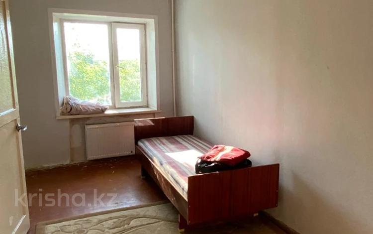 2-комнатная квартира · 43 м² · 3/5 этаж, Майкудук, 17й микрорайон за 9.8 млн ₸ в Караганде, Алихана Бокейханова р-н — фото 2
