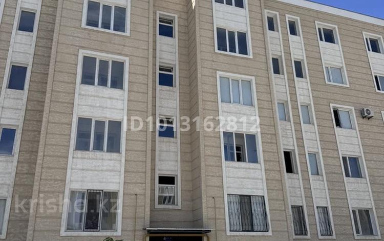 1-комнатная квартира · 57 м² · 2/5 этаж, 29а мкр 167 за 8.5 млн ₸ в Актау — фото 2