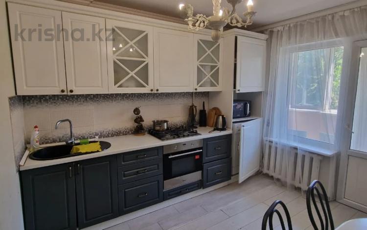 2-комнатная квартира · 51 м² · 4/5 этаж, мкр Мамыр-1 за 38 млн ₸ в Алматы, Ауэзовский р-н — фото 12
