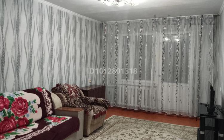 2-бөлмелі пәтер · 46 м² · 4/5 қабат, Байсеитовой 1А — Областная больница, бағасы: 80 000 ₸ в Талдыкоргане — фото 2