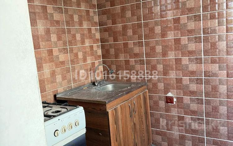4-бөлмелі пәтер · 65 м² · 2/2 қабат, Самал-2 ш/а, Манат қыз, бағасы: 80 000 ₸ в Шымкенте, Абайский р-н — фото 2