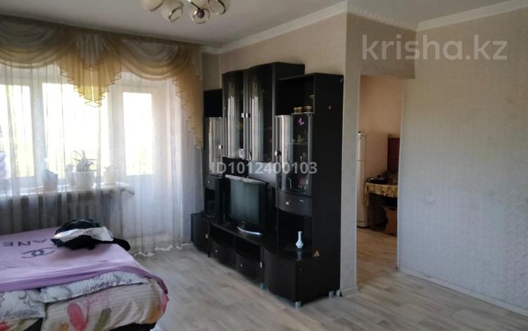 1-комнатная квартира · 32.9 м² · 3/3 этаж, Майкудук, 11-й квартал 17 — Открытая за 8 млн ₸ в Караганде, Алихана Бокейханова р-н — фото 2