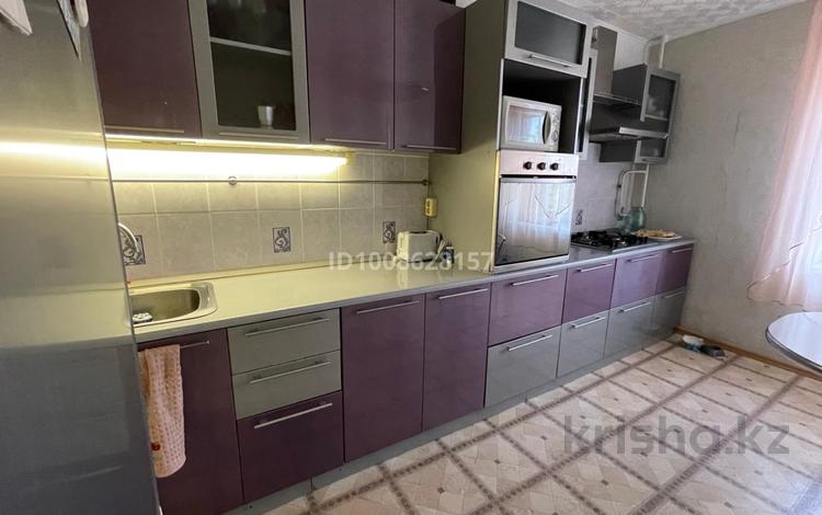 4-комнатная квартира · 82.4 м² · 4/6 этаж, 50 лет Октября 61а — 12 школа за 28 млн ₸ в Рудном — фото 6