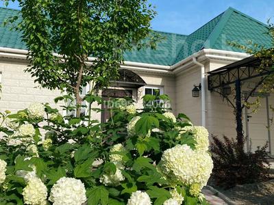 Отдельный дом · 5 комнат · 288 м² · 10 сот., мкр Жети Казына, Ожкенова за 120 млн ₸ в Атырау