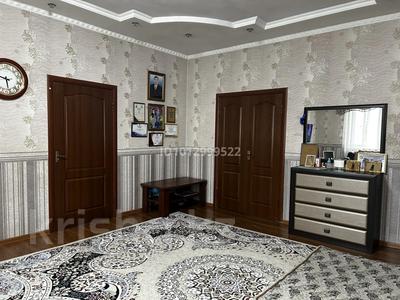 Жеке үй · 8 бөлме · 205 м² · 8 жүзд., Шара Жиенкулова 21, бағасы: 55 млн ₸ в Таразе