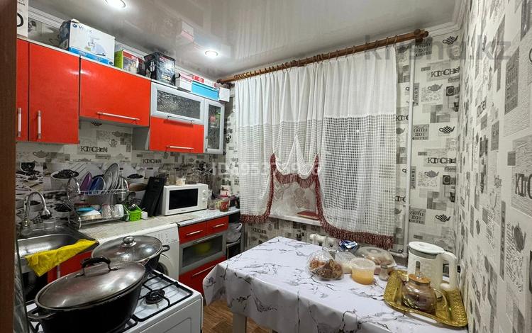 4-бөлмелі пәтер · 57.9 м² · 3/5 қабат, Майкудук, 16й микрорайон 20 — 76 школа, бағасы: 14 млн ₸ в Караганде, Алихана Бокейханова р-н — фото 2