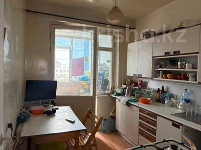 3-бөлмелі пәтер · 63 м² · 5/5 қабат, 11-ш/а. 37, бағасы: 12 млн ₸ в Актау, 11-й мкр