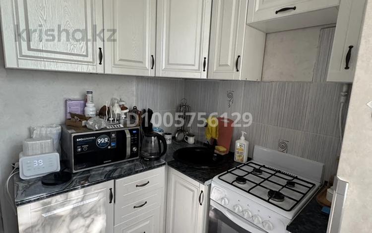 1-бөлмелі пәтер · 31 м² · 2/5 қабат, мкр Омега, Захарова 27, бағасы: 11.5 млн ₸ в Уральске — фото 2