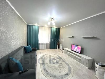 2-бөлмелі пәтер, 52 м², 1/9 қабат, кизатова 9д — 3-я поликлиника, CityMall, бағасы: 20 млн 〒 в Петропавловске