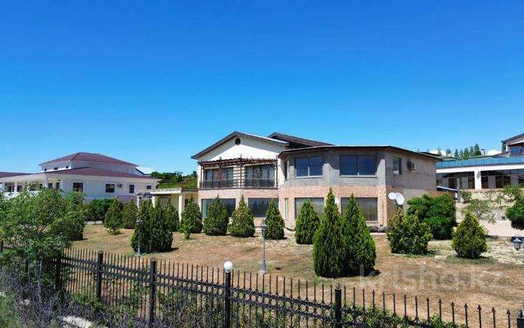 Жеке үй · 11 бөлме · 750 м² · 45 жүзд., "Самал 2" шағын ауданы 3, бағасы: 850 млн ₸ в Актау, мкр "Самал 2" — фото 20