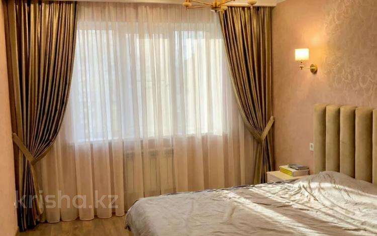 2-бөлмелі пәтер · 72 м² · 9/10 қабат, Богенбай батыра, бағасы: 64.5 млн ₸ в Алматы, Медеуский р-н — фото 2