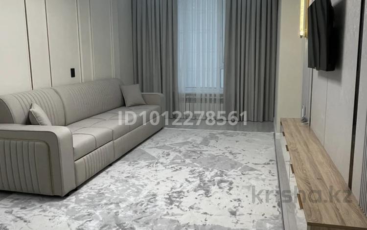 3-комнатная квартира · 90 м² · 8/25 этаж, 189 квартал за 25 000 ₸ в Шымкенте, Абайский р-н — фото 18