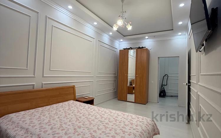2-бөлмелі пәтер · 75 м² · 8/15 қабат, 17-ш/а., ​17-й микрорайон 6, бағасы: 44 млн ₸ в Актау, 17-й мкр — фото 2
