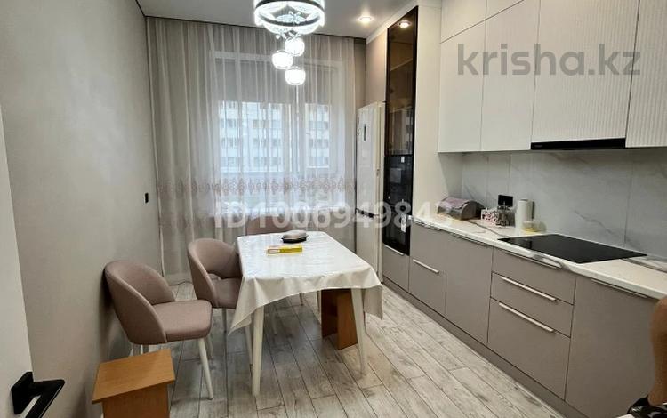 2-комнатная квартира · 55 м² · 2/9 этаж, мкр Уркер, Култегин 4 за 46 млн ₸ в Астане, Нура р-н — фото 2