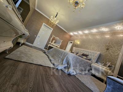 4-комнатная квартира · 180 м² · 17/21 этаж, Аль-Фараби 21 — Желтоксан (бывшая Мира) за 1.2 млн 〒 в Алматы, Бостандыкский р-н