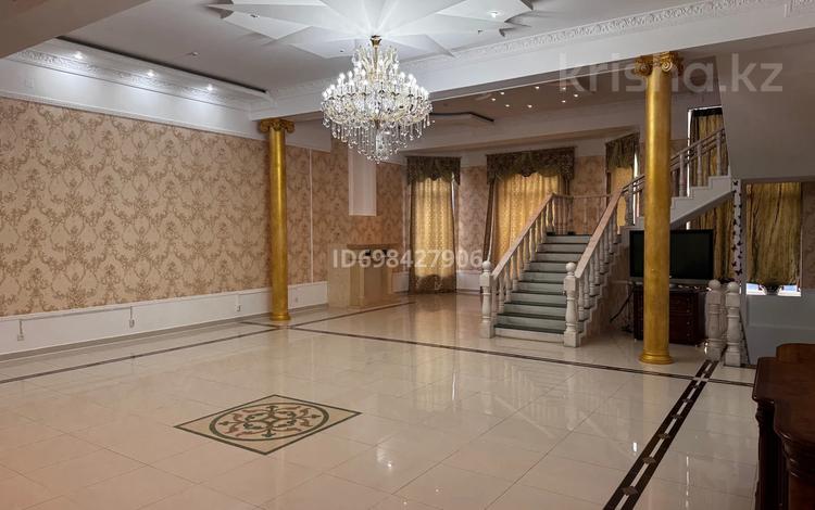 Отдельный дом · 8 комнат · 750 м² · 6 сот., мкр Мамыр-4 83v — Абая-Саина за 5 млн ₸ в Алматы, Ауэзовский р-н — фото 18