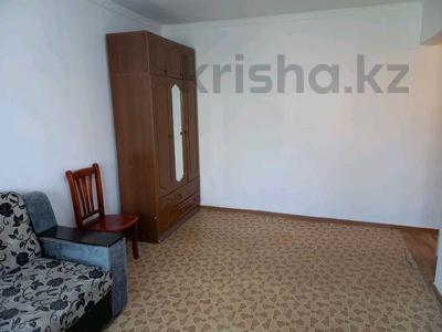 1-комнатная квартира, 31 м², 1/5 этаж помесячно, 4 мкр за 80 000 〒 в Талдыкоргане, мкр Жастар