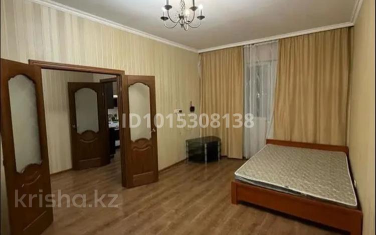 1-комнатная квартира · 43 м² · 2/17 этаж, Мангилик Ел 17 за 210 000 ₸ в Астане, Есильский р-н — фото 2