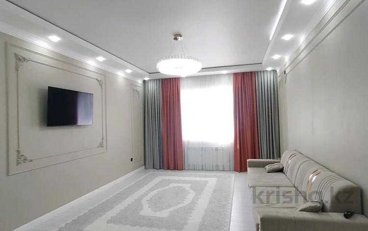 3-комнатная квартира · 100 м² · 5/6 этаж, мкр. Алтын орда, Тауелсиздик/Г.Жубанова за 45.5 млн ₸ в Актобе — фото 17