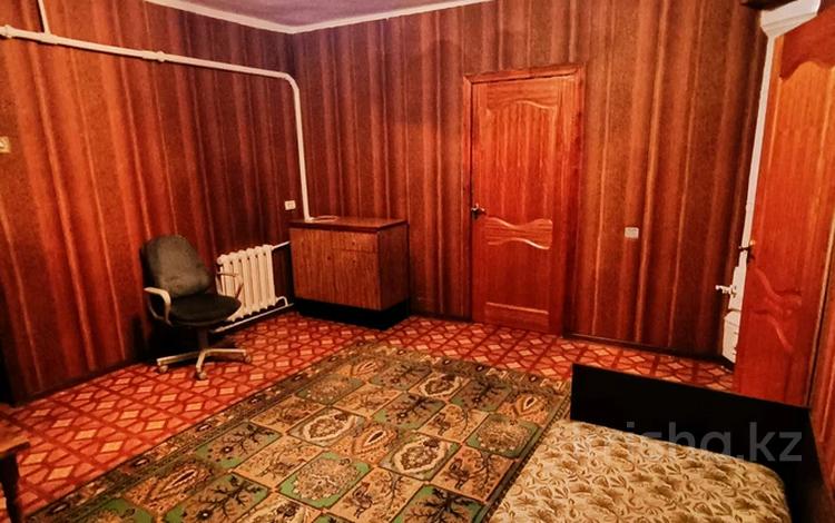 4-комнатный дом помесячно, 80 м², Зелинского за 250 000 〒 в Алматы, Жетысуский р-н — фото 13