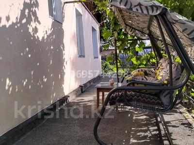 Отдельный дом · 4 комнаты · 75 м² · 6 сот., Брилина 7 — Центр за 28.8 млн 〒 в Алтае