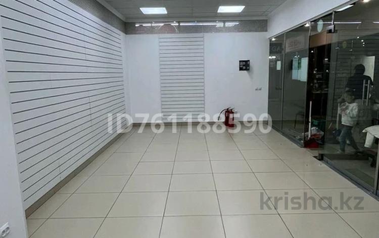 Магазины и бутики · 45.4 м² за 150 000 ₸ в Актау, 2-й мкр — фото 8