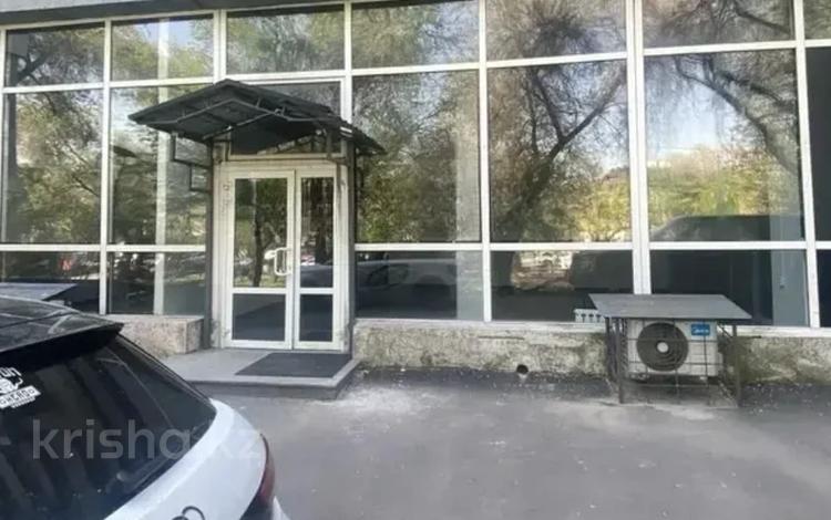 Свободное назначение, офисы, магазины и бутики, салоны красоты, фитнес и спорт, медцентры и аптеки, образование, развлечения, конференц-залы, кабинеты и рабочие места, студии · 130 м² за 1.5 млн ₸ в Алматы, Бостандыкский р-н — фото 2