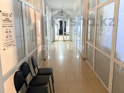 Офисы, магазины и бутики, склады, салоны красоты, медцентры и аптеки, образование, кабинеты и рабочие места, студии · 1 м² за 3 800 ₸ в Караганде, Казыбек би р-н
