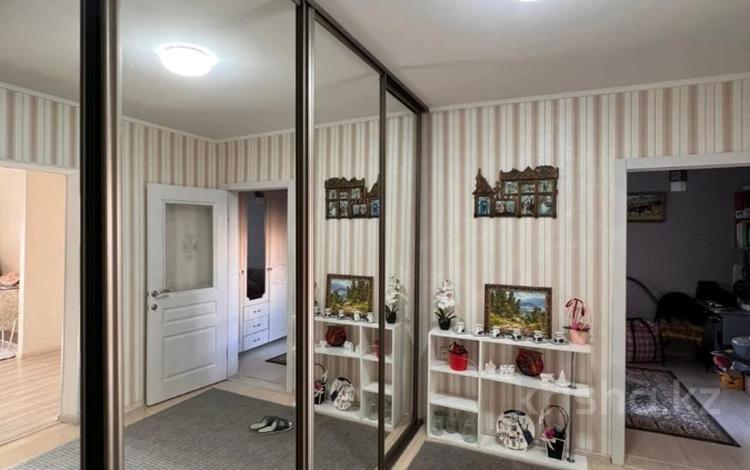 4-комнатная квартира · 95.9 м² · 2/6 этаж, 7 микрорайон 6 за 42 млн ₸ в Костанае — фото 2