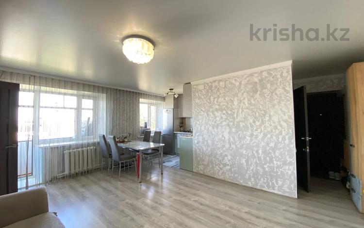3-бөлмелі пәтер · 55.4 м² · 5/5 қабат, Пришахтинск ш/а., Зелинского 28/2, бағасы: 13.5 млн ₸ в Караганде, Алихана Бокейханова р-н — фото 2
