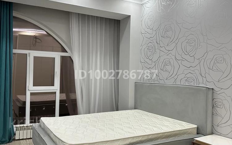 3-комнатная квартира · 92 м² · 10/10 этаж, 18А мкр 2 за 25 000 ₸ в Актау — фото 2