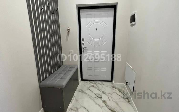 2-бөлмелі пәтер · 44 м² · 5/12 қабат, Айтматова 60/1, бағасы: 30 млн ₸ в Астане, Нура р-н — фото 2