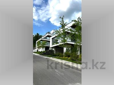 4-бөлмелі пәтер · 200 м², Медеуский р-н, бағасы: 230 млн 〒 в Алматы