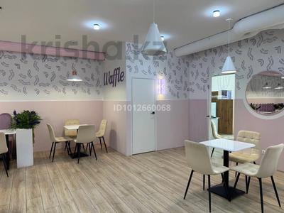 Свободное назначение, офисы, магазины и бутики, общепит, салоны красоты, образование, кабинеты и рабочие места, студии · 100 м² за 1.1 млн ₸ в Астане, Нура р-н