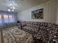 3-комнатная квартира, 60 м², 4/5 этаж помесячно, Пичугина 240 за 120 000 〒 в Караганде, Казыбек би р-н — фото 3