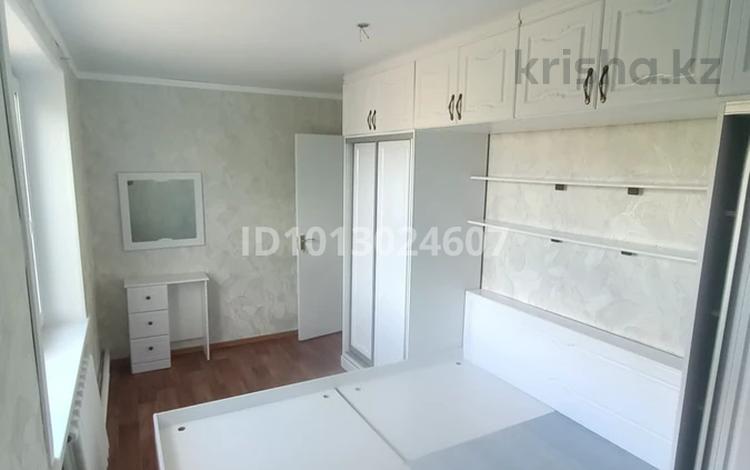 3-комнатная квартира · 75 м² · 3/3 этаж, Шокана Уалиханова 8 — Напротив магазина Диаса за 18 млн ₸ в Макинске — фото 2