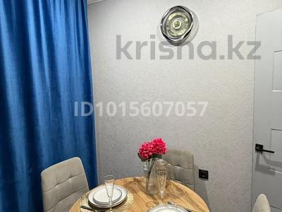 2-комнатная квартира · 57 м² · 1/9 этаж, Улица Оралхан Бокей — Улица Оралхан Бокей и проспект Есенберлина за 18 000 ₸ в Усть-Каменогорске