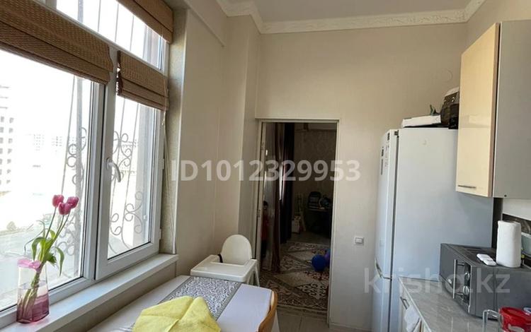 1-комнатная квартира · 53 м² · 4/10 этаж, 16-й мкр. 55 за 19 млн ₸ в Актау, 18-й мкр  — фото 4